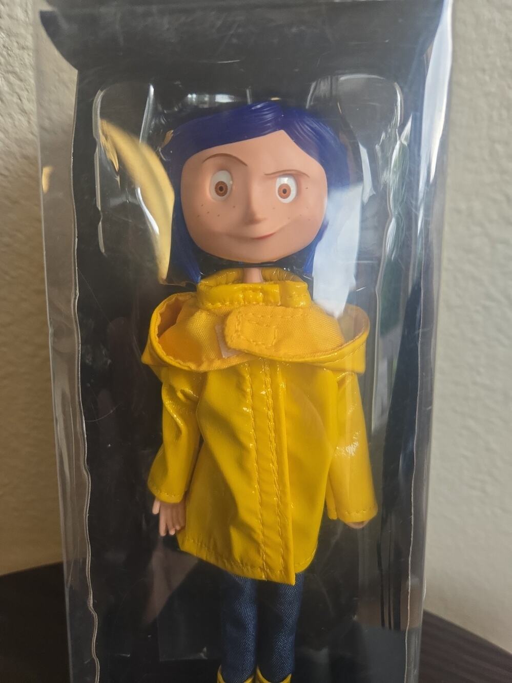 NECA 2017 Coraline bendy Figure New In Box Authentic